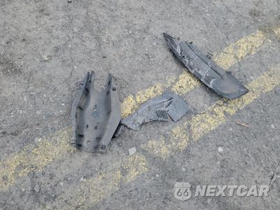 Zdjęcie 13 z 14 samochodu: 2021 MERCEDES-BENZ GLC 300 4MATIC VIN:W1N0G8EB9MF922153 - miniatura
