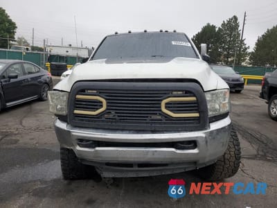 Piąte zdjęcie samochodu w środku: 2013 RAM 2500 SLT VIN:3C6UR5JLXDG549405 - miniatura