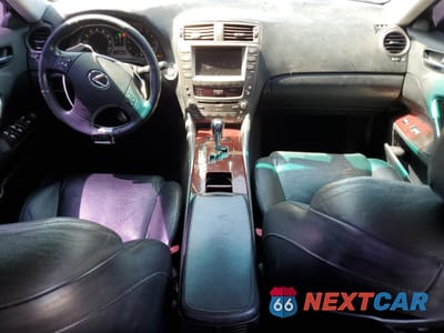 Zdjęcie 8 z 14 samochodu: 2006 LEXUS IS 250 VIN:JTHBK262665009593 - miniatura