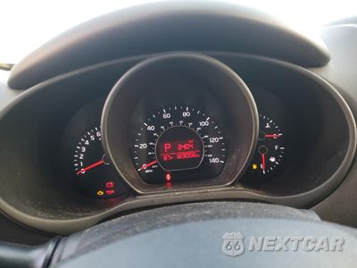 Zdjęcie 9 z 16 samochodu: 2015 KIA SOUL + VIN:KNDJP3A5XF7172788 - miniatura