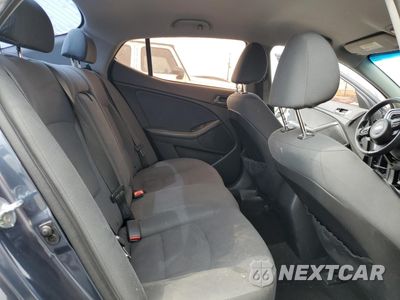 Zdjęcie 10 z 14 samochodu: 2015 KIA OPTIMA LX VIN:5XXGM4A7XFG416103 - miniatura