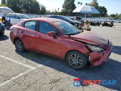 Czwarte zdjęcie samochodu z boku: 2019 TOYOTA YARIS L VIN:3MYDLBYV8KY517335 - miniatura