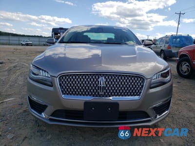 Piąte zdjęcie samochodu w środku: 2020 LINCOLN MKZ RESERVE VIN:3LN6L5E94LR609226 - miniatura