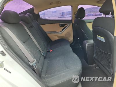 Zdjęcie 10 z 15 samochodu: 2013 HYUNDAI ELANTRA GLS VIN:5NPDH4AE4DH372767 - miniatura