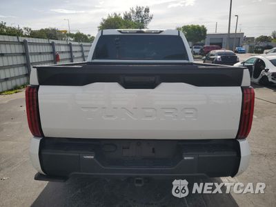 Zdjęcie 6 z 13 samochodu: 2024 TOYOTA TUNDRA CREWMAX SR VIN:5TFLA5AB9RX036717 - miniatura