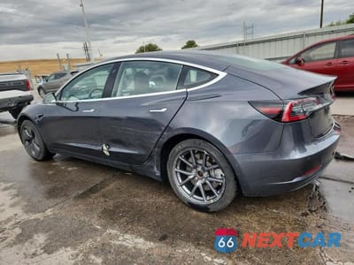 Drugie zdjęcie samochodu z przodu: 2018 TESLA MODEL 3 VIN:5YJ3E1EA0JF057923 - miniatura