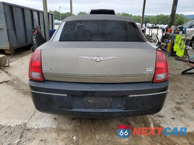 Zdjęcie 6 z 14 samochodu: 2005 CHRYSLER 300 TOURING VIN:2C3JA53G45H587883 - miniatura