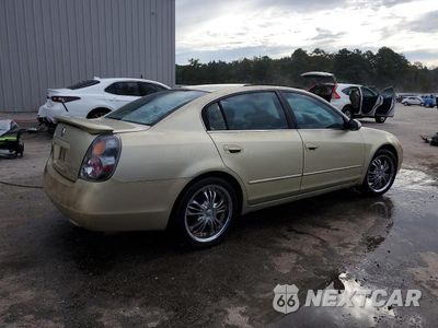 Trzecie zdjęcie samochodu z tyłu: 2002 NISSAN ALTIMA BASE VIN:1N4AL11D32C108946 - miniatura