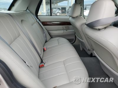 Zdjęcie 10 z 12 samochodu: 2004 MERCURY GRAND MARQUIS GS VIN:2MEFM74W14X656977 - miniatura