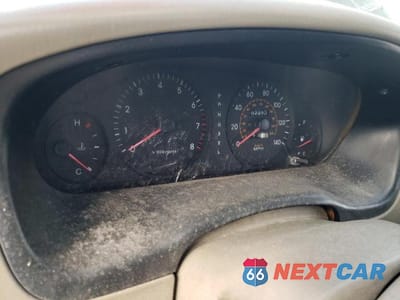 Zdjęcie 9 z 12 samochodu: 2001 HYUNDAI SONATA GLS VIN:KMHWF35V11A429427 - miniatura