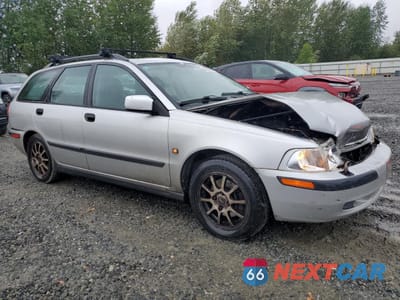 Czwarte zdjęcie samochodu z boku: 2001 VOLVO V40 1.9T VIN:YV1VW29551F673308 - miniatura