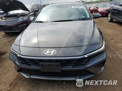 Piąte zdjęcie samochodu w środku: 2024 HYUNDAI ELANTRA SEL VIN:KMHLM4DGXRU689952 - miniatura