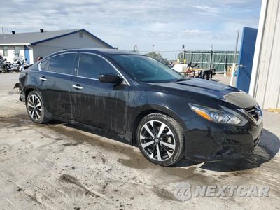 Czwarte zdjęcie samochodu z boku: 2018 NISSAN ALTIMA 2.5 VIN:1N4AL3APXJC249484 - miniatura