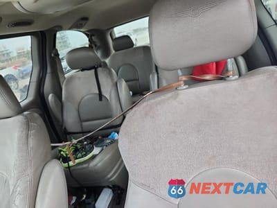 Zdjęcie 10 z 13 samochodu: 2003 CHRYSLER TOWN & COUNTRY LIMITED VIN:2C8GP64L13R377057 - miniatura