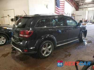 Trzecie zdjęcie samochodu z tyłu: 2017 DODGE JOURNEY CROSSROAD VIN:3C4PDDGG6HT702836 - miniatura