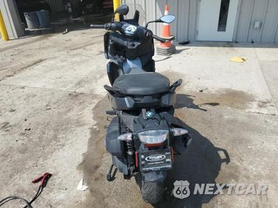 Czwarte zdjęcie samochodu z boku: 2019 BMW C 400 X VIN:WB40C1908KS876418 - miniatura