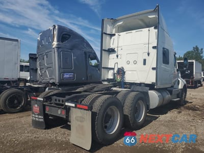 Czwarte zdjęcie samochodu z boku: 2020 INTERNATIONAL LT625 - TRUCKS SEMI TRUCK VIN:3HSDZTZR5LN815498 - miniatura