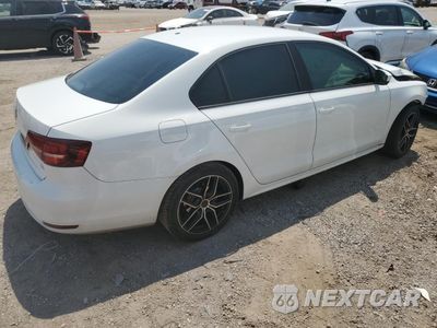 Trzecie zdjęcie samochodu z tyłu: 2018 VOLKSWAGEN JETTA S VIN:3VW167AJ5JM231104 - miniatura