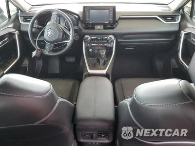 Zdjęcie 8 z 15 samochodu: 2021 TOYOTA RAV4 XLE PREMIUM VIN:2T3C1RFV7MC107471 - miniatura
