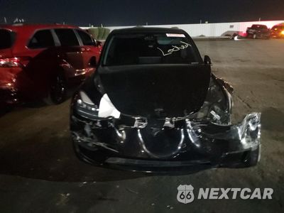 Piąte zdjęcie samochodu w środku: 2023 TESLA MODEL Y VIN:7SAYGDEE2PA114300 - miniatura