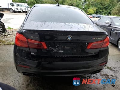 Zdjęcie 6 z 12 samochodu: 2018 BMW M550XI VIN:WBAJB9C56JB286689 - miniatura