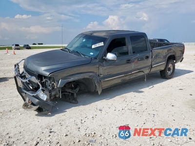 2002 CHEVROLET SILVERADO C2500 HEAVY DUTY 1GCHC23U22F138966 - główne zdjęcie licytacji z USA - miniatura