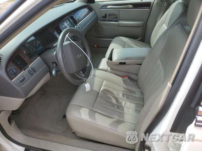 Zdjęcie 7 z 15 samochodu: 2007 LINCOLN TOWN CAR SIGNATURE VIN:1LNHM81W27Y623751 - miniatura