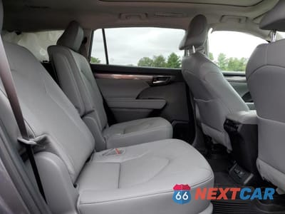 Zdjęcie 11 z 13 samochodu: 2024 TOYOTA HIGHLANDER HYBRID LIMITED HYBRID LIMITED VIN:5TDEBRCH4RS617482 - miniatura