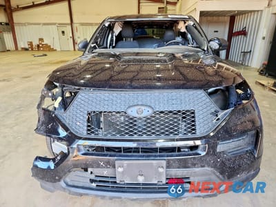 Piąte zdjęcie samochodu w środku: 2023 FORD EXPLORER POLICE INTERCEPTOR VIN:1FM5K8AB9PGA32330 - miniatura