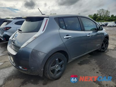 Trzecie zdjęcie samochodu z tyłu: 2016 NISSAN LEAF S VIN:1N4AZ0CP0GC303667 - miniatura