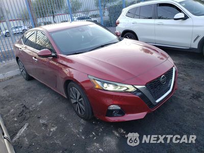Czwarte zdjęcie samochodu z boku: 2019 NISSAN ALTIMA SV VIN:1N4BL4DV0KC154244 - miniatura