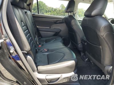 Zdjęcie 11 z 14 samochodu: 2021 TOYOTA HIGHLANDER L VIN:5TDZZRAH2MS072049 - miniatura