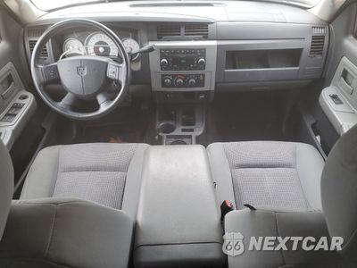 Zdjęcie 8 z 13 samochodu: 2008 DODGE DAKOTA QUAD SLT VIN:1D7HW48N58S529524 - miniatura