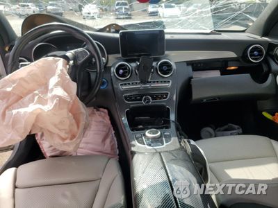 Zdjęcie 8 z 13 samochodu: 2018 MERCEDES-BENZ C 300 VIN:55SWF4JB3JU267473 - miniatura