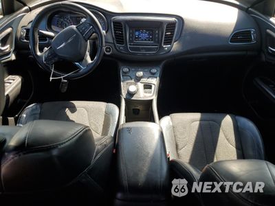 Zdjęcie 8 z 12 samochodu: 2015 CHRYSLER 200 S VIN:1C3CCCBB0FN658776 - miniatura