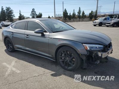 Czwarte zdjęcie samochodu z boku: 2023 AUDI A5 PREMIUM PLUS 45 VIN:WAUFACF5XPA044259 - miniatura