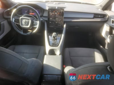 Zdjęcie 8 z 12 samochodu: 2023 POLESTAR 2 VIN:YSMEG3KA8PL145860 - miniatura