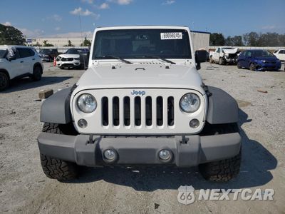 Piąte zdjęcie samochodu w środku: 2015 JEEP WRANGLER UNLIMITED SPORT VIN:1C4BJWDG6FL652547 - miniatura