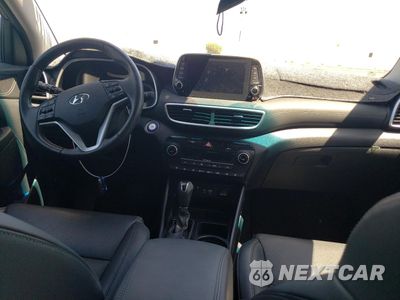 Zdjęcie 8 z 13 samochodu: 2021 HYUNDAI TUCSON LIMITED VIN:KM8J33AL0MU301125 - miniatura