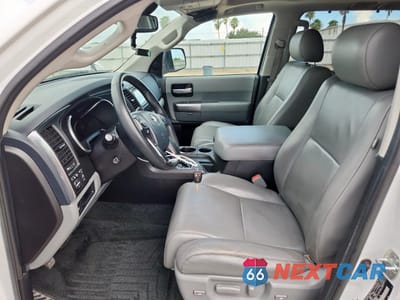 Zdjęcie 7 z 14 samochodu: 2018 TOYOTA SEQUOIA LIMITED VIN:5TDKY5G1XJS069354 - miniatura