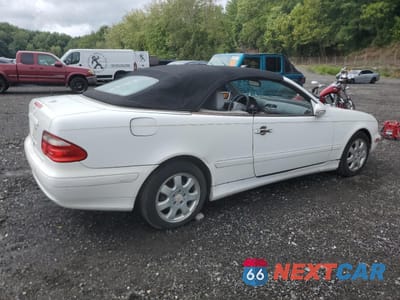 Trzecie zdjęcie samochodu z tyłu: 2000 MERCEDES-BENZ CLK 320 VIN:WDBLK65G8YT051738 - miniatura