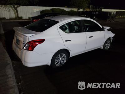 Trzecie zdjęcie samochodu z tyłu: 2017 NISSAN VERSA S VIN:3N1CN7AP7HL867318 - miniatura