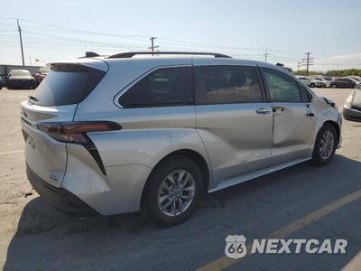 Trzecie zdjęcie samochodu z tyłu: 2023 TOYOTA SIENNA XLE VIN:5TDYSKFC1PS075498 - miniatura