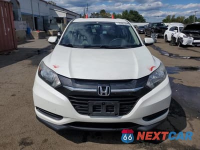 Piąte zdjęcie samochodu w środku: 2016 HONDA HR-V LX VIN:3CZRU6H38GM749210 - miniatura