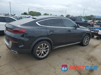 Trzecie zdjęcie samochodu z tyłu: 2021 BMW X6 XDRIVE40I VIN:5UXCY6C07M9G97609 - miniatura