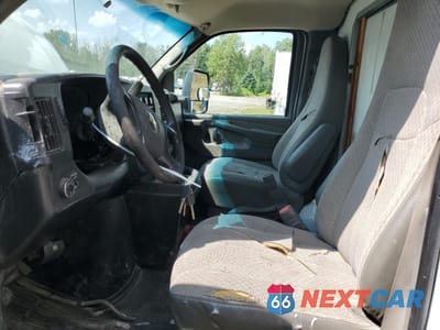 Zdjęcie 7 z 13 samochodu: 2012 CHEVROLET EXPRESS G3500 VIN:1GB3G4CG9C1156937 - miniatura