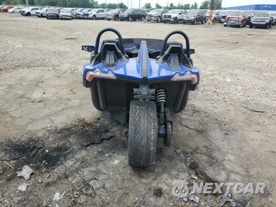 Czwarte zdjęcie samochodu z boku: 2023 POLARIS SLINGSHOT SL VIN:57XAAPHD3P8154755 - miniatura