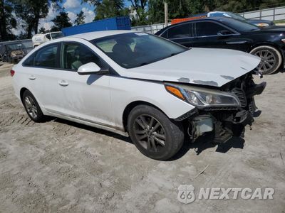 Czwarte zdjęcie samochodu z boku: 2017 HYUNDAI SONATA SE VIN:5NPE24AFXHH557992 - miniatura