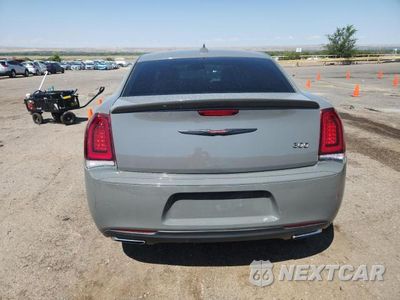 Zdjęcie 6 z 12 samochodu: 2018 CHRYSLER 300 TOURING VIN:2C3CCAAG5JH250132 - miniatura