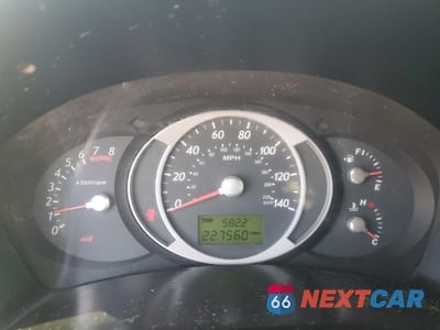 Zdjęcie 9 z 13 samochodu: 2006 HYUNDAI TUCSON GL VIN:KM8JM12B36U298876 - miniatura